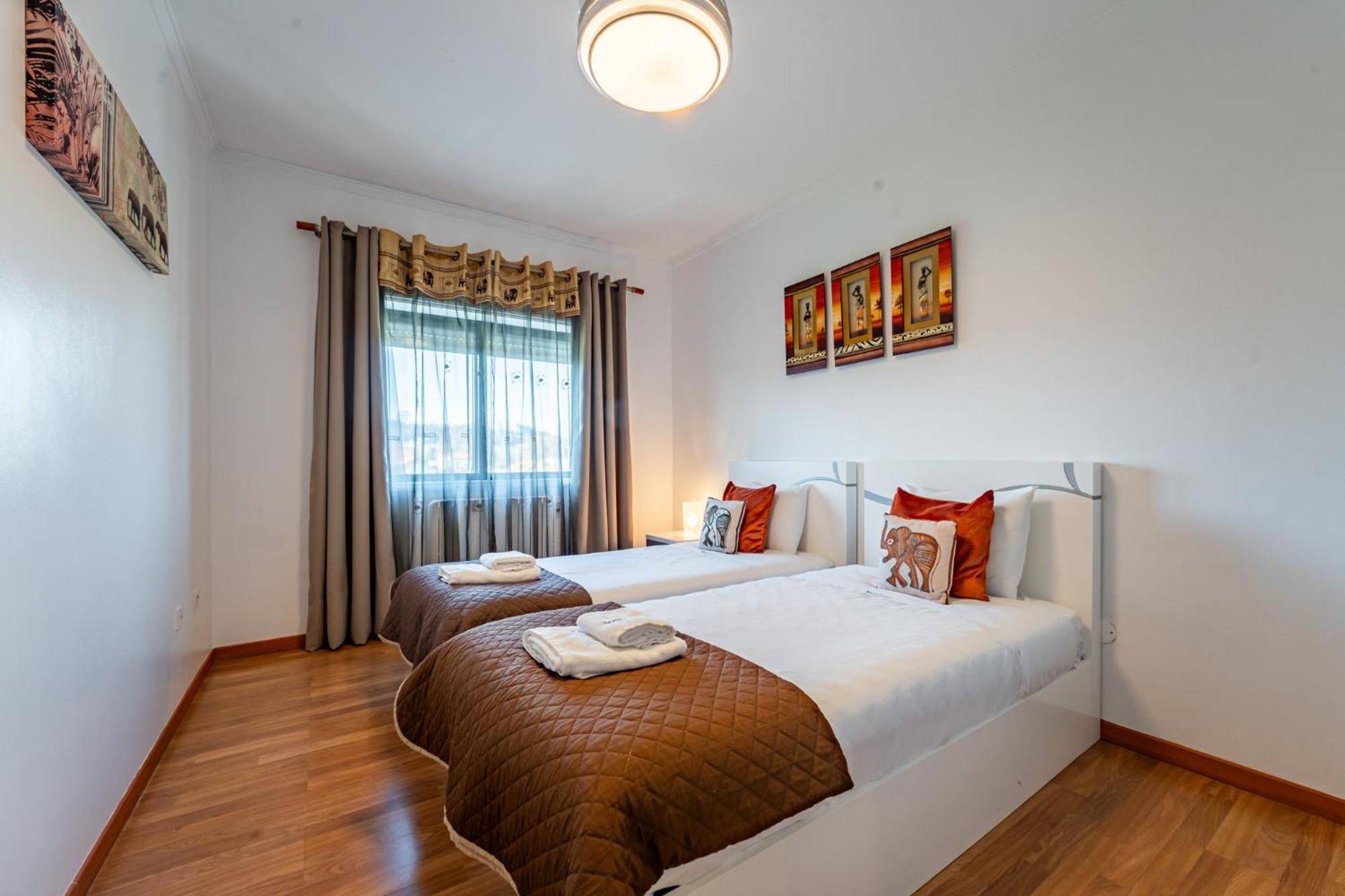 Cozy And Quiet Spacious Flat Vila Nova de Gaia Luaran gambar